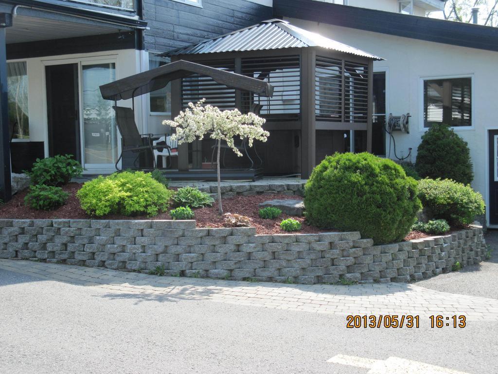Motel Parc Beaumont Inc. Екстериор снимка