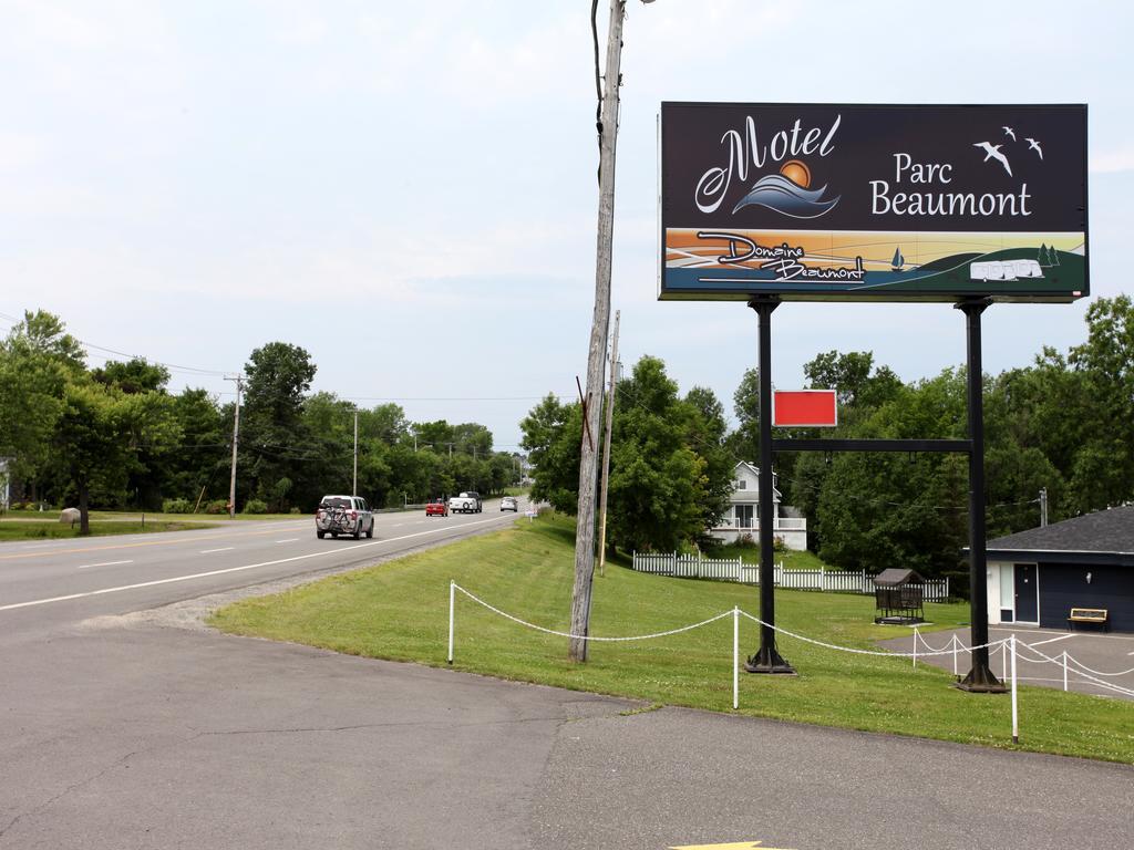 Motel Parc Beaumont Inc. Екстериор снимка