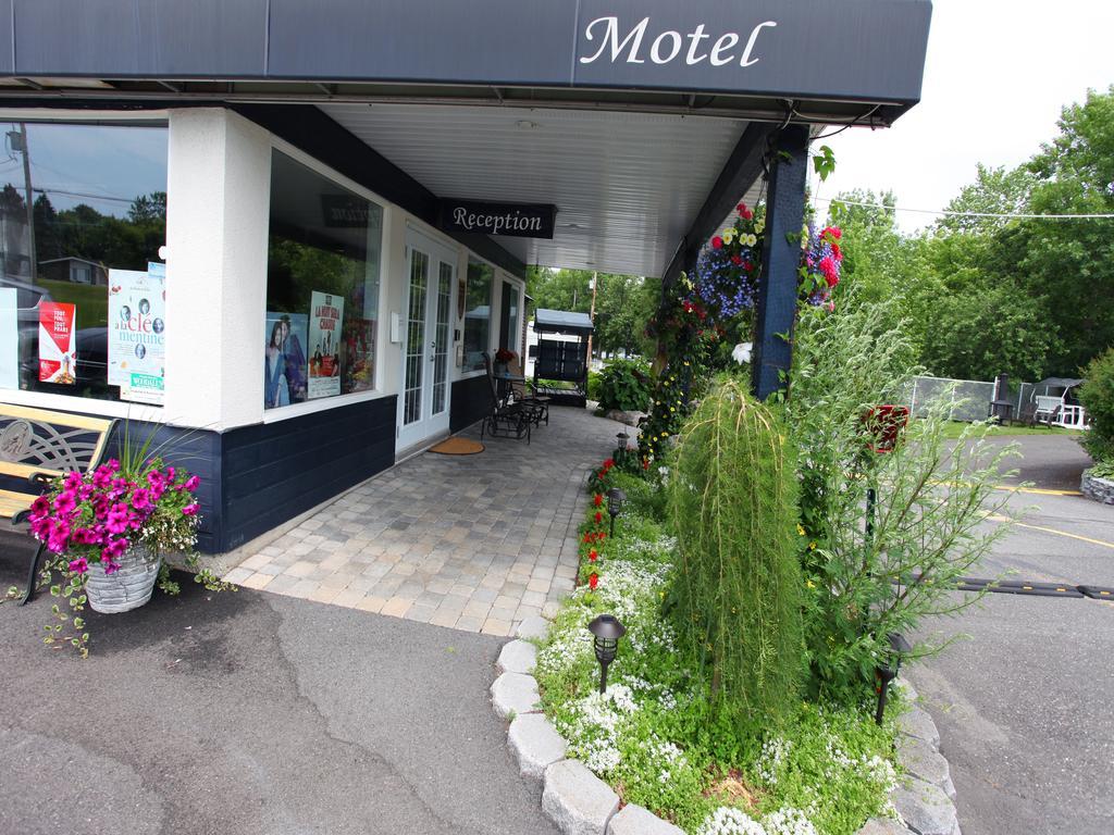Motel Parc Beaumont Inc. Екстериор снимка